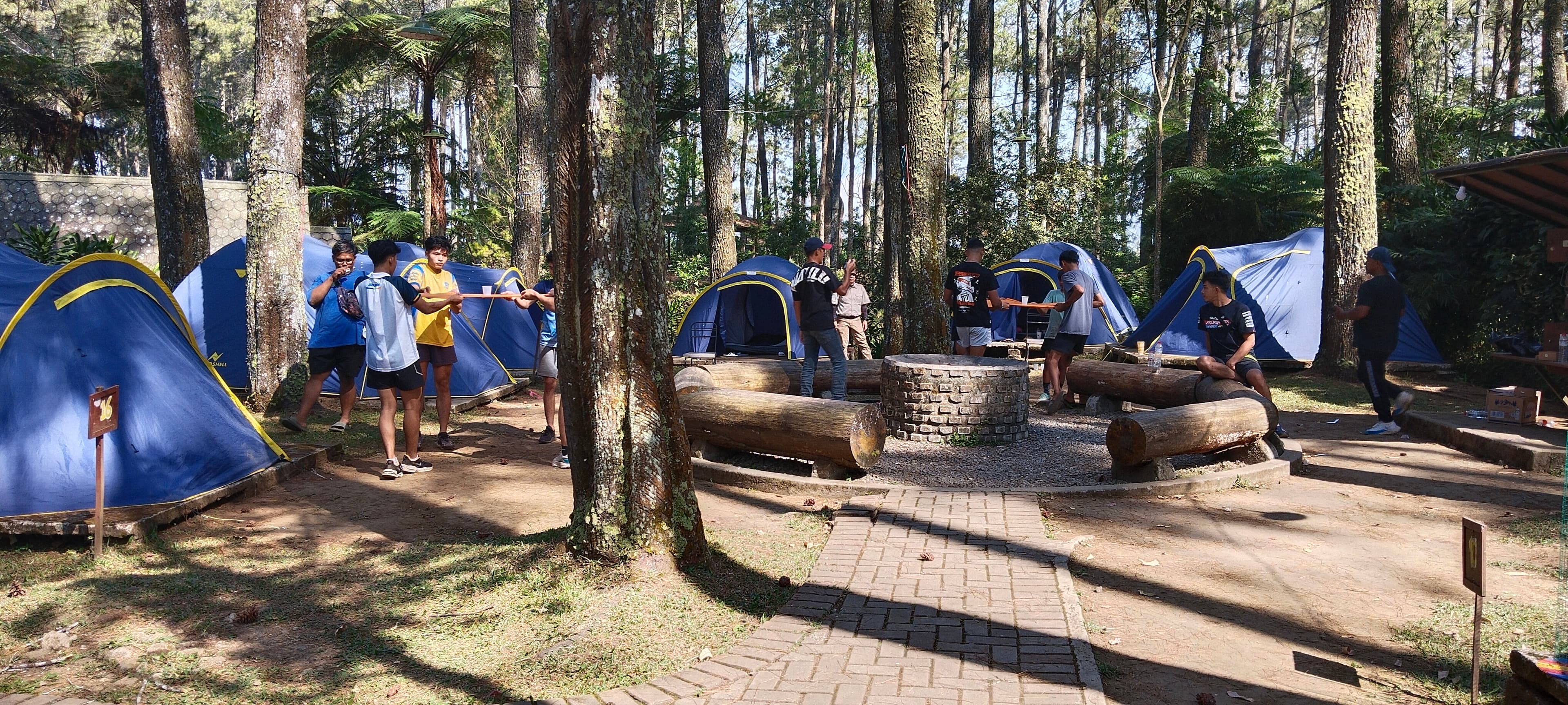 Webinar, Retreat, dan Experiential Camp